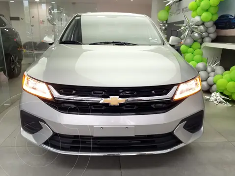 Chevrolet Aveo LT Plus usado (2024) color Plata financiado en mensualidades(enganche $33,000 mensualidades desde $7,000)