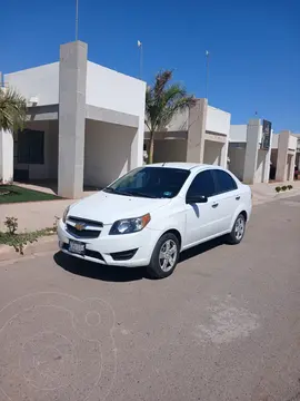 Chevrolet Aveo LT usado (2018) color Blanco precio $145,000