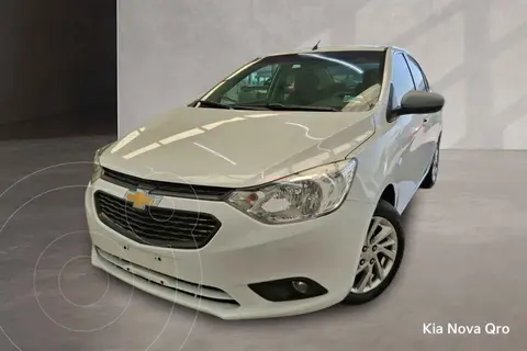 Chevrolet Aveo LS usado (2022) color Blanco financiado en mensualidades(enganche $68,125 mensualidades desde $5,848)