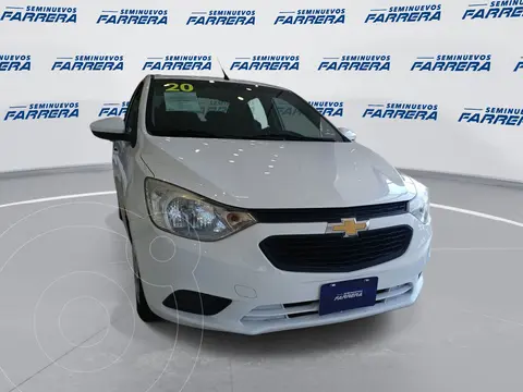 Chevrolet Aveo LS Aut usado (2020) color Blanco financiado en mensualidades(enganche $52,735 mensualidades desde $4,374)