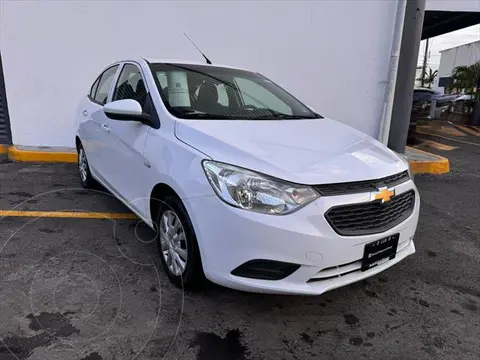 Chevrolet Aveo LS usado (2020) color Blanco precio $200,000