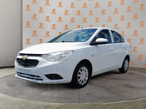 Chevrolet Aveo LS Aa radio (Nuevo) usado (2020) color Blanco financiado en mensualidades(enganche $43,978 mensualidades desde $4,960)