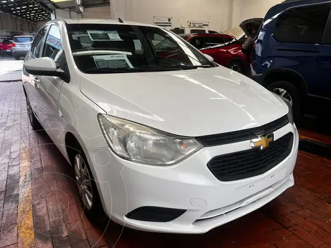 Chevrolet Aveo LS Aut usado (2022) color Blanco precio $202,000