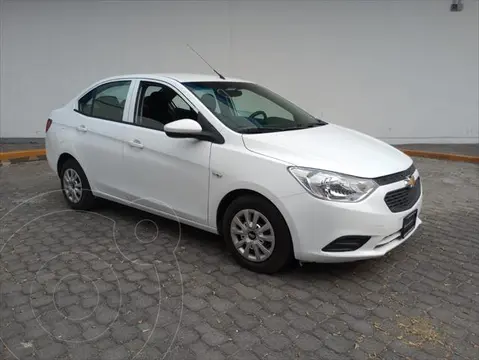 Chevrolet Aveo LS usado (2020) color Blanco precio $200,000