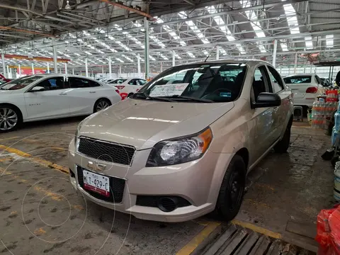 Chevrolet Aveo LT usado (2013) color Champagne precio $108,000