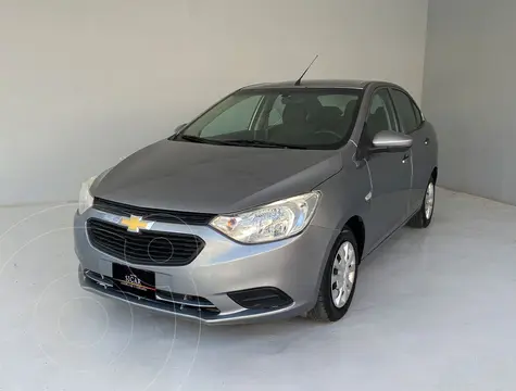 Chevrolet Aveo LS Aut usado (2023) color Gris precio $219,000