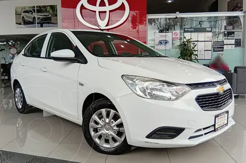 Chevrolet Aveo LS Aut usado (2023) color Blanco financiado en mensualidades(enganche $87,780 mensualidades desde $3,771)