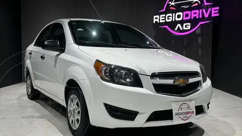 Chevrolet Aveo LS usado (2018) color Blanco precio $175,000