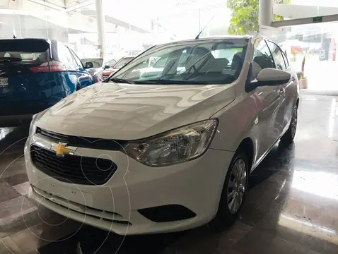 Chevrolet Aveo LS Aut usado (2022) color Blanco financiado en mensualidades(enganche $40,600 mensualidades desde $3,925)