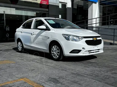 Chevrolet Aveo LS Aut usado (2022) color Blanco precio $203,160