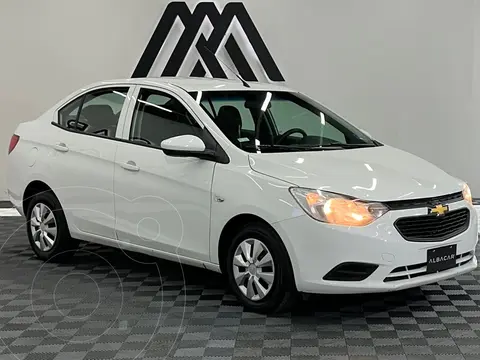 Chevrolet Aveo LS usado (2022) color Blanco precio $179,999
