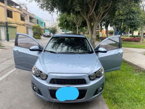Chevrolet Aveo 1.4L Aut usado (2013) color Celeste precio u$s7,500