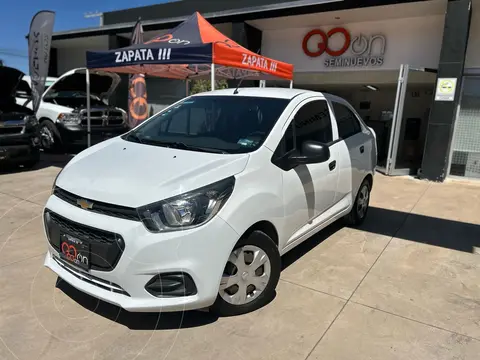 Chevrolet Beat Hatchback LT usado (2019) color Blanco financiado en mensualidades(enganche $47,688 mensualidades desde $3,647)