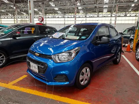 Chevrolet Beat Hatchback LT usado (2020) color Azul Espacio financiado en mensualidades(enganche $57,500 mensualidades desde $3,900)
