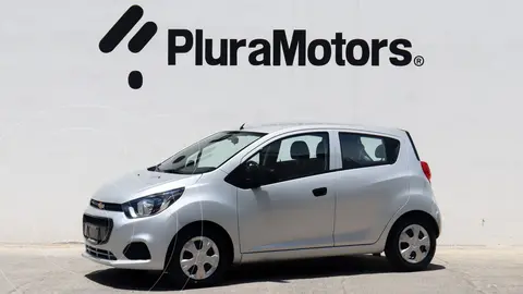 Chevrolet Beat Hatchback LT usado (2021) color plateado precio $179,000