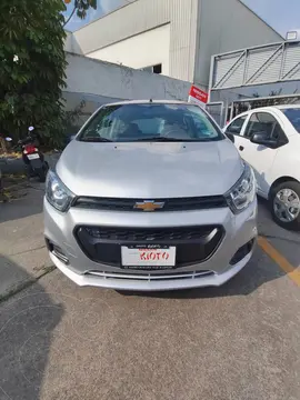 Chevrolet Beat Hatchback LT usado (2019) color Plata financiado en mensualidades(enganche $39,400)