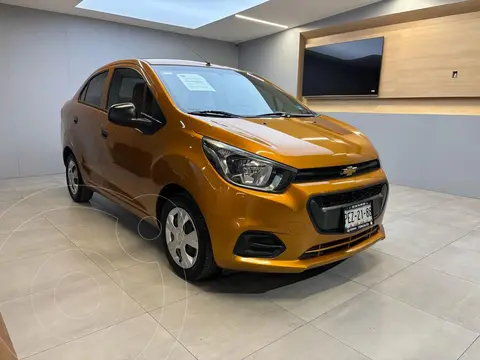 Chevrolet Beat Hatchback LT usado (2018) color Naranja precio $165,000