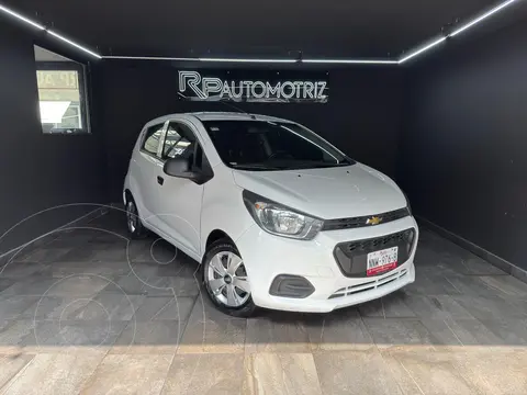 Chevrolet Beat Hatchback Active usado (2020) color Blanco financiado en mensualidades(enganche $41,250 mensualidades desde $4,500)