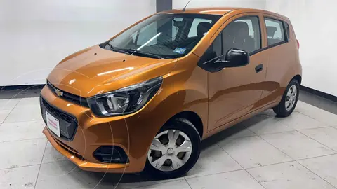 Chevrolet Beat Notchback LT usado (2020) color Naranja financiado en mensualidades(enganche $40,700 mensualidades desde $4,015)