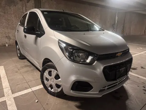 Chevrolet Beat Notchback LS usado (2020) color plateado precio $165,000