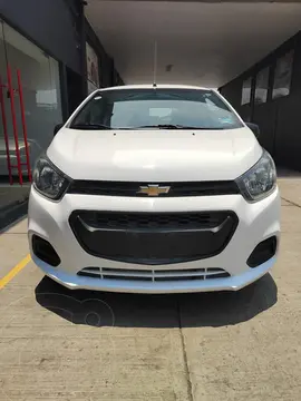 Chevrolet Beat Notchback LT Sedan usado (2019) color Blanco financiado en mensualidades(enganche $41,000)
