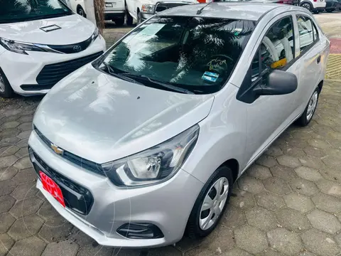 Chevrolet Beat Notchback LT usado (2021) color Plata financiado en mensualidades(enganche $45,419 mensualidades desde $4,034)