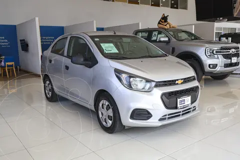Chevrolet Beat Notchback LS usado (2021) color Plata Brillante precio $195,000