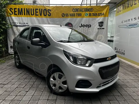 Chevrolet Beat Notchback LT Sedan usado (2021) color plateado precio $199,900