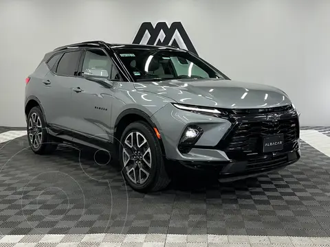 Chevrolet Blazer RS usado (2023) color plateado precio $629,999