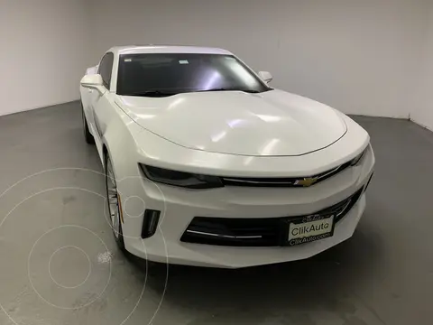 Chevrolet Camaro RS V6 Aut usado (2018) color Blanco precio $585,000