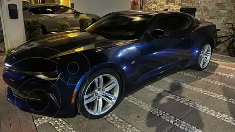 Chevrolet Camaro RS V6 Aut usado (2016) color Azul Oscuro precio $365,000