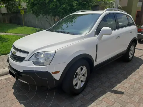 Chevrolet Captiva Sport 2.4L Aut usado (2013) color Blanco precio u$s14.800