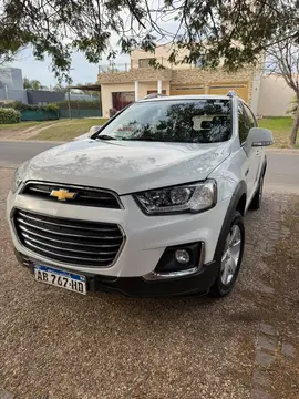 Chevrolet Captiva LT 4x4 usado (2017) color Blanco precio $23.500.000