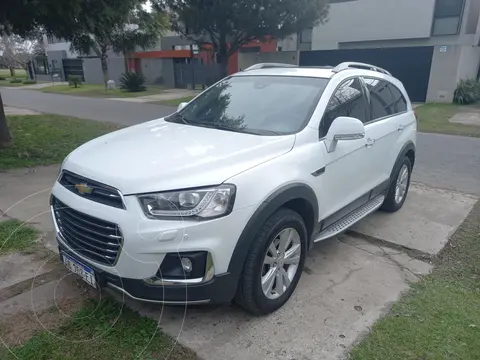 Chevrolet Captiva LTZ 2.2D 4x4 Aut usado (2017) color Blanco precio u$s17.500