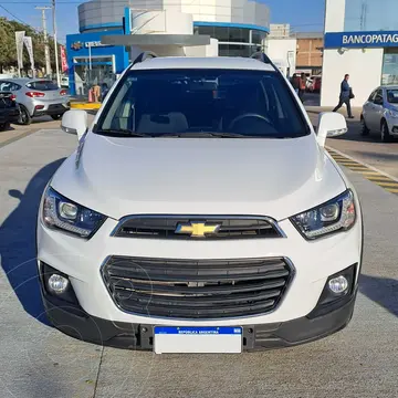 Chevrolet Captiva LS 4x2 usado (2017) color Blanco financiado en cuotas(anticipo $3.024.000 cuotas desde $123.228)
