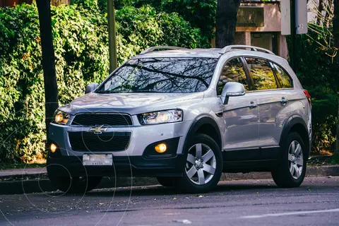 Chevrolet Captiva  2.4L LT 4X2 Aut usado (2016) color Plata precio $10.500.000