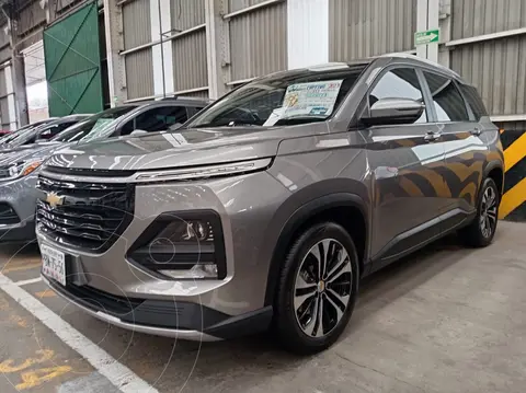 Chevrolet Captiva Premier usado (2023) color Plata financiado en mensualidades(enganche $100,000 mensualidades desde $10,500)