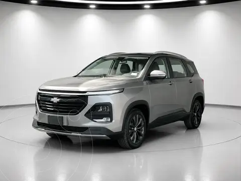 Chevrolet Captiva LT 7 pas usado (2023) color plateado precio $298,000