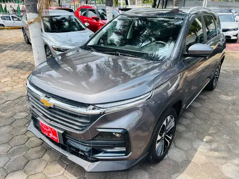 Chevrolet Captiva LT 5 pas usado (2024) color Gris financiado en mensualidades(enganche $90,569 mensualidades desde $8,045)