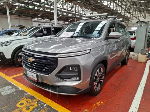 Chevrolet Captiva LT 7 pas usado (2022) color Plata financiado en mensualidades(enganche $84,700 mensualidades desde $7,600)