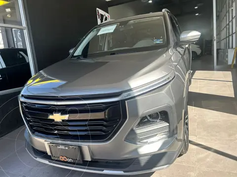 Chevrolet Captiva Premier usado (2023) color Gris financiado en mensualidades(enganche $99,462 mensualidades desde $7,606)