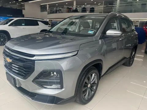 Chevrolet Captiva LT 7 pas usado (2023) color Gris precio $304,499