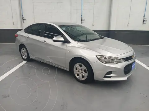 Chevrolet Cavalier LS usado (2018) color plateado precio $186,400