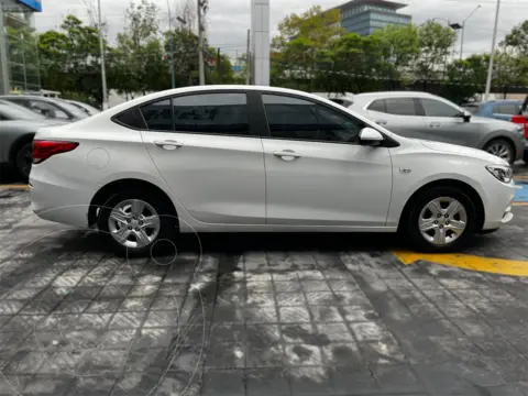 Chevrolet Cavalier LS usado (2018) color Blanco precio $165,000