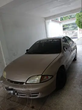 Chevrolet Cavalier Basico L4 2.2i 8V usado (2000) color Gris precio u$s2.100