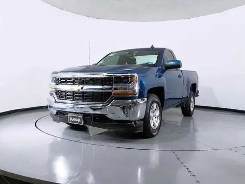 foto Chevrolet Cheyenne 2500 4x2 Cab Reg LT usado (2017) color Gris precio $545,999
