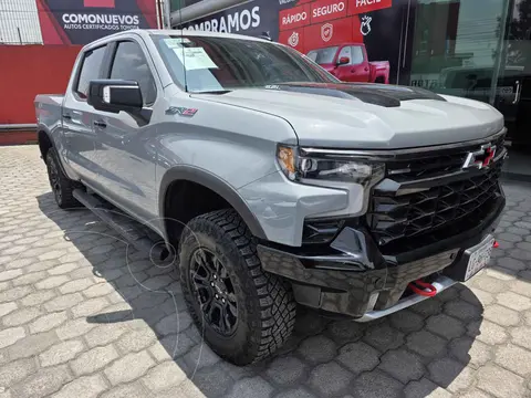 Chevrolet Cheyenne ZR2 usado (2025) color Gris precio $1,250,000