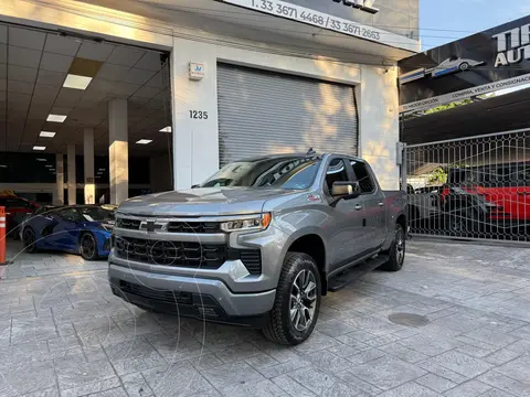 Chevrolet Cheyenne RST CD usado (2024) color Gris precio $1,097,000