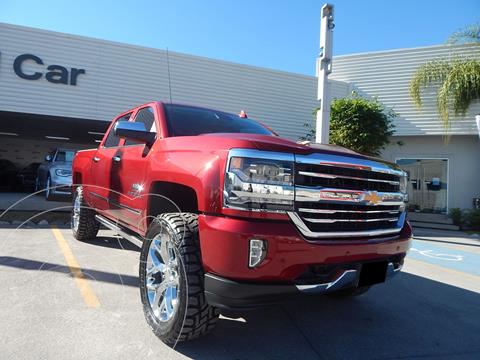 foto Chevrolet Cheyenne Cabina Doble High Country 4X4 usado (2018) color Rojo precio $840,000
