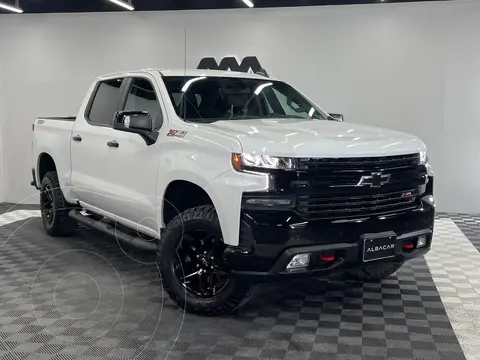 Chevrolet Cheyenne Trail Boss CD usado (2022) color Blanco precio $989,900